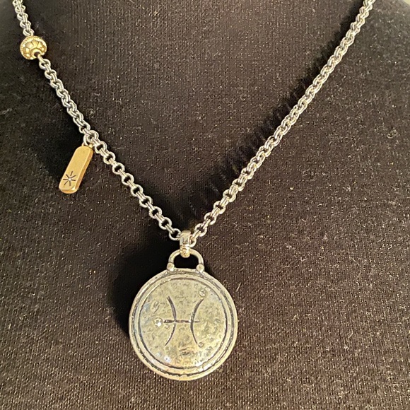 NWT! Chicos Pisces adjustable and reversible! Silver Pendant Necklace - Picture 3 of 5